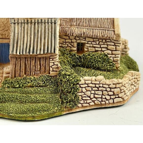 Lilliput Lane O’Lacey’s Store 1989 Irish Collection Cottage w/ Box - Picture 8 of 16